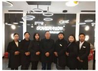 松伟：品质服务双轮驱动，领跑三四级灯饰市场