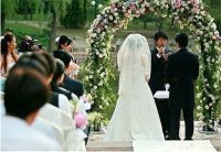 新娘上台发言感谢公婆 结婚女方要出什么