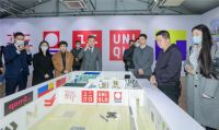日本设计师佐藤可士和替我乐家居操刀设计品牌新图案在上海展出