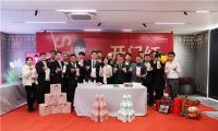 牛年开门红 爱漫时2.28直播首秀圆满成功