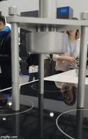 穿越五千七百万公里来到你的厨房，带来温暖和光亮