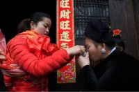 男方家接亲说啥吉利话 娶亲的人有什么讲究