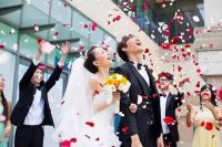 结婚两边走是什么意思 两边走的婚姻谁吃亏