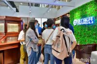 首次亮相家博会办公展 强力家具馆藏系列掀起展会新高潮