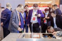 定调“烹饪+净洗”两大中心套系化，《中国集成厨电发展趋势白皮书》正式发布