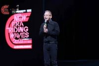 ‍边书平于中国第八届室内设计师大会：设计师与神，设计师与人