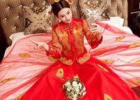 结婚穿秀禾服什么寓意 结婚穿秀禾服还是婚纱
