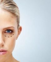 女生回复皱眉什么意思 女生发个皱眉表情怎么回复