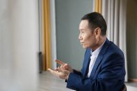 出圈了！播放超百万，财联社专访上海天洋墙布董事长李哲龙！