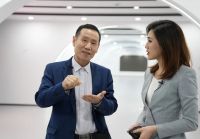 出圈了！播放超百万，财联社专访上海天洋墙布董事长李哲龙！