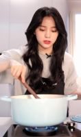 华帝公布潮流偶像欧阳娜娜为新代言人，俘获Z世代芳心