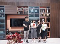 全屋定制一键到位，解锁绿色生活理想家！新浪家居主编观察团探访兔宝宝展馆