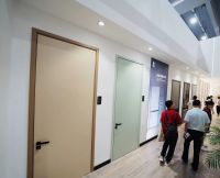 全屋定制一键到位，解锁绿色生活理想家！新浪家居主编观察团探访兔宝宝展馆