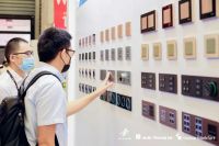 智能面板的“100种”面孔