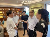 中国老龄协会副会长朱耀垠等领导一行莅临椿萱茂参观调研