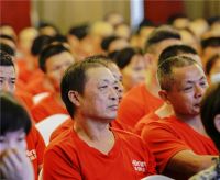 工匠鸿扬齐心，家装顽症不再
