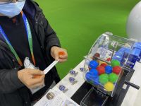 加护灵亮相进博会 创新“抗流感”产品体验店成热点