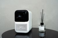 天猫小红盒和小明 Q1 Pro横向对比测评，小明 Q1 Pro音画全面升级！