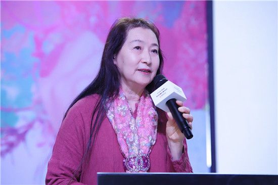4.著名色彩音乐艺术家、著名当代油画家诗虹发言.jpg