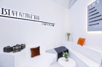 新奇有趣表演秀+天际窗想艺术创意空间，轩尼斯门窗完美谢幕广州设计周！
