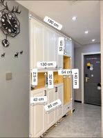 她家已经入住一年，全屋保持整洁干净，进屋就被入户鞋柜迷住