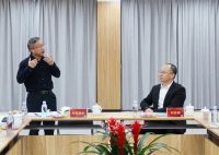 热烈欢迎居然之家领导团来公司考察洽谈合作