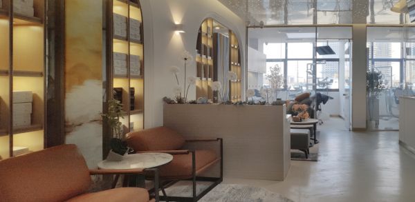 图片包含 室内, 地板, 窗户, 房间 描述已自动生成