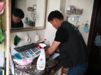 云智焕便民服务走进社区，为住户清洗空调净化空气