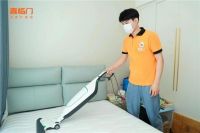 喜临门上市10周年庆|高管上门送福利，诠释品牌升级服务