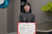 2022城外诚金牌店长正昊木门李娜 | 专业经营，质量第一，诚信服务，客户至上，服务至上