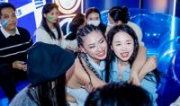 魔方公寓携手哈尔滨啤酒开启世界杯联动，“很哈啤认识你，来我家看球吧！”