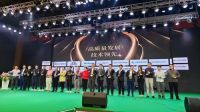 航标卫浴一举荣获“创新先锋”、“国潮产品”、“技术领先”三项荣誉。