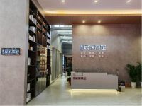 戴克爱家高定展位人潮涌动，成北京建博会最靓风景