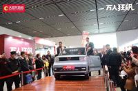 把握浪潮与先机，325武汉大自然地板开启“万人狂飙”模式