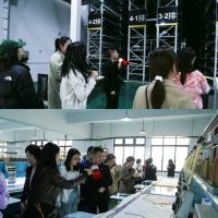 领绣墙布积极布局数字智能工厂，助力全新第五代水凝墙布重磅发布！