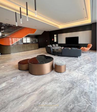 简一瓷砖：独享2000平顶奢豪宅是什么体验