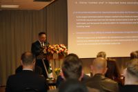 居然之家携“洞”字家族发布跨境电商解决方案