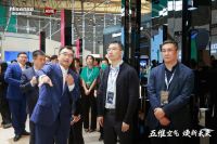 用户思维驱动  海信新风空调“五维空气管家”战略亮相AWE