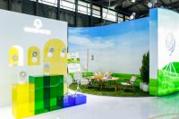 “微创新”代表作惊喜亮相AWE2023，七彩叮当多功能户外风扇引人注目！