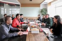 红星家居集团总裁谢坚先生莅临国富纵横指导工作