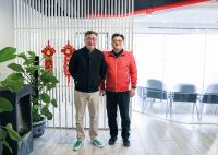 红星家居集团总裁谢坚先生莅临国富纵横指导工作