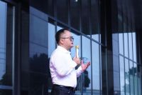 标新领异 再攀巅峰 | 新标家居集团召开管理大会，推动企业高质量发展