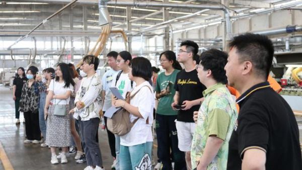 北京林业大学师生走进北京霍尔茨工厂，深化校企合作，促进产教融合
