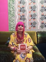 Zandra Rhodes X FULI | “能量花园”艺术织毯设计上海全球首发