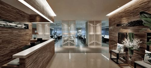 “我眼中的世界”云南第三空间卓域楼彝族儿童公益画展拍卖会圆满举行