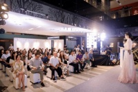 “我眼中的世界”云南第三空间卓域楼彝族儿童公益画展拍卖会圆满举行