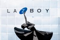 “LAZBOY乐至宝国际舒适节”暨“2023夏季新品发布会·重庆站”优雅落幕