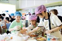 帅康X新华网“小围裙”计划丨高圆圆送出祝福，帅康坚守企业初心
