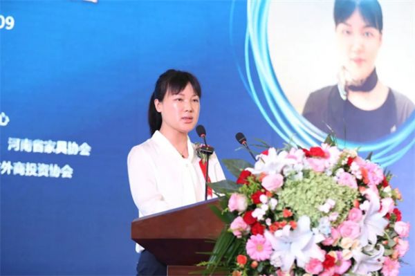 慕思福蒙特店总经理尚平霞