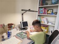 孩视宝OP36台灯买家秀：微导光营造户外感阳光照明